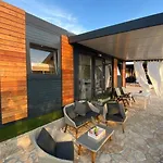 Appartement Strandhaus Danica - Bain- Zut - Kornati By Interhome