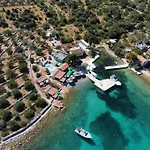 Appartement Strandhaus Danica - Bain- Zut - Kornati By Interhome Pristanisce