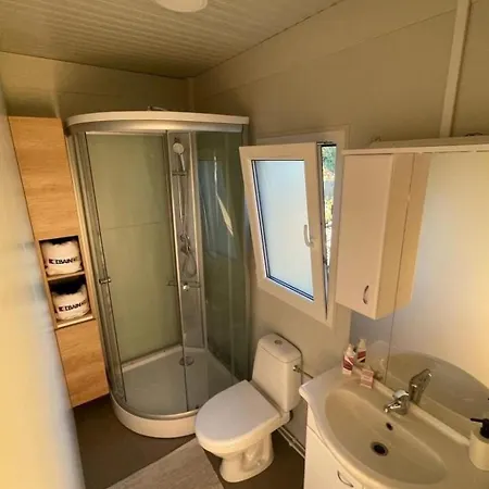 Strandhaus Danica - Bain- Zut - Kornati By Interhome