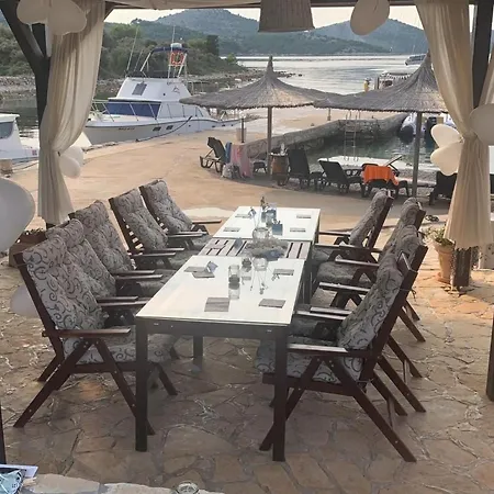Strandhaus Danica - Bain- Zut - Kornati By Interhome Daire *