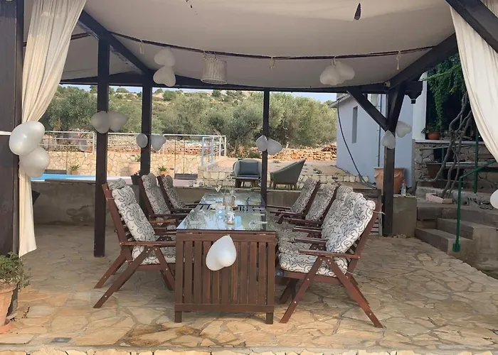 Strandhaus Danica - Bain- Zut - Kornati By Interhome Pristanisce