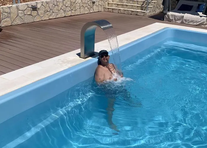 Strandhaus Danica - Bain- Zut - Kornati By Interhome *