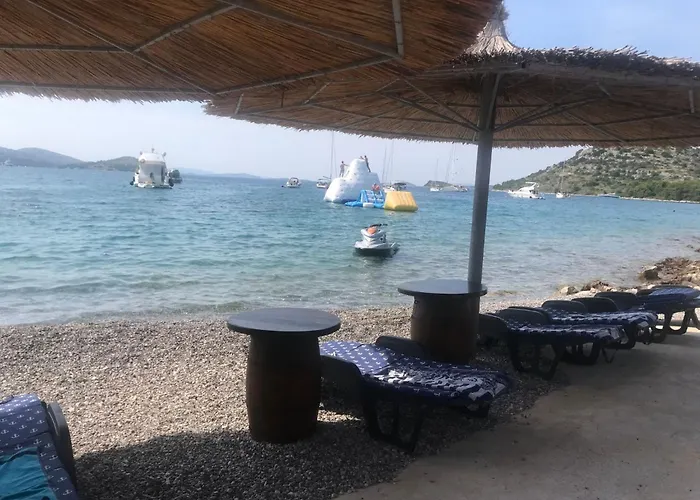 Strandhaus Danica - Bain- Zut - Kornati By Interhome