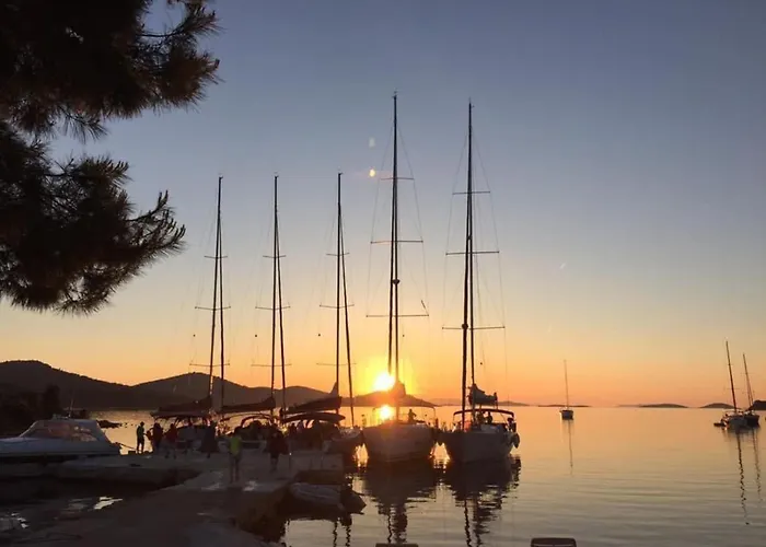 Strandhaus Danica - Bain- Zut - Kornati By Interhome דירה Pristanisce